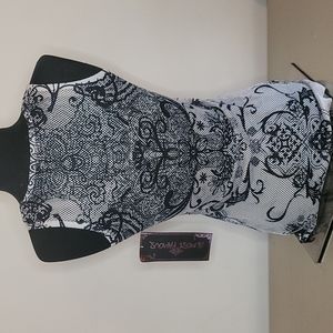 Almost Famous mesh summer top